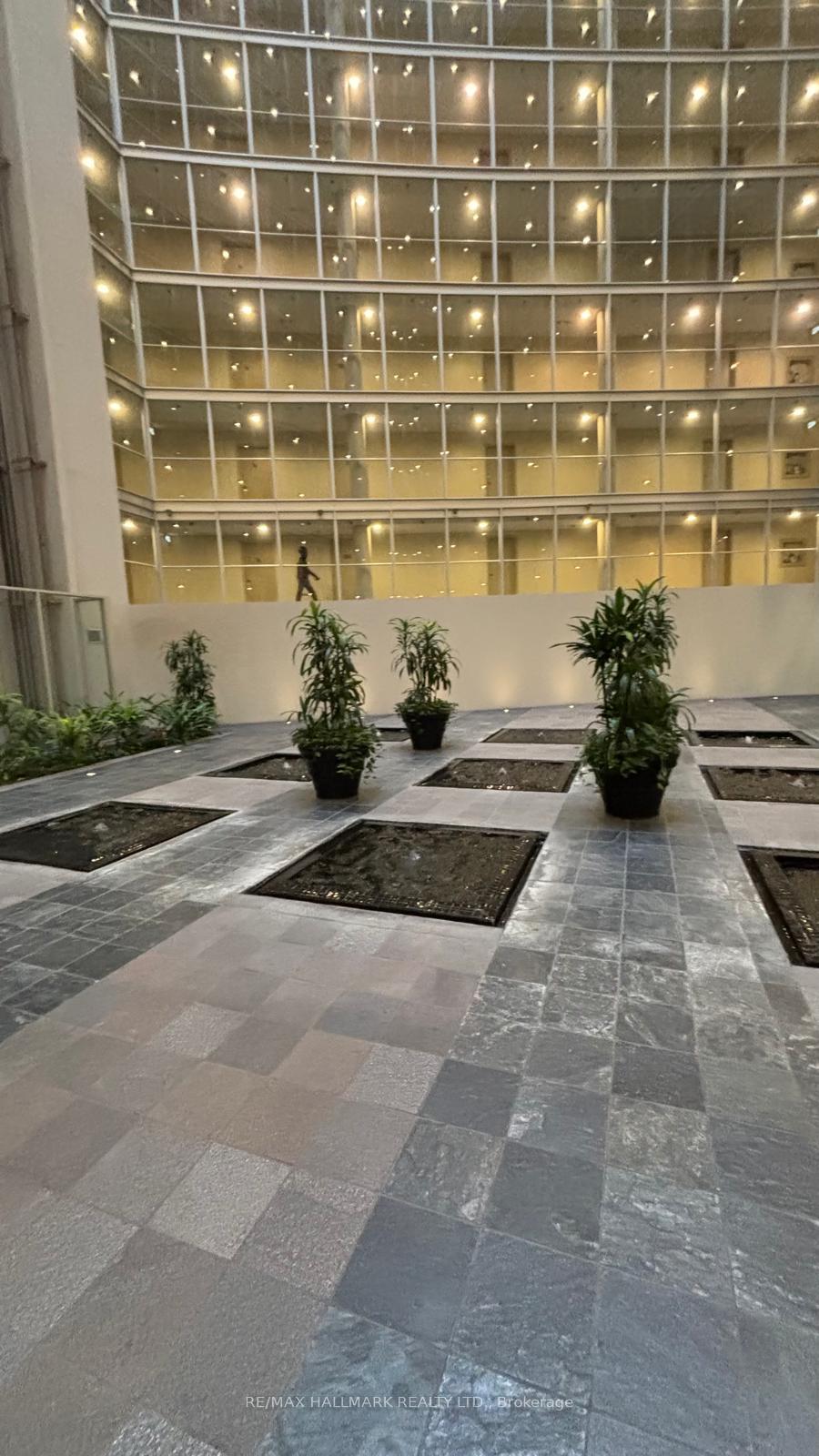 Photo 15 of Unit 1817, 650 Queens Quay W, Toronto, Waterfront Communities — HOMEH