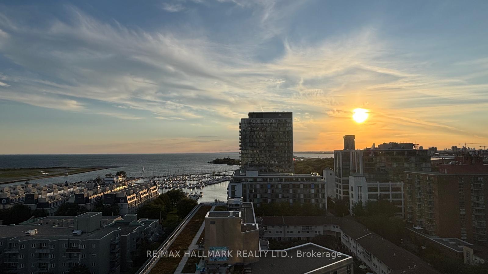 Photo 17 of Unit 1817, 650 Queens Quay W, Toronto, Waterfront Communities — HOMEH