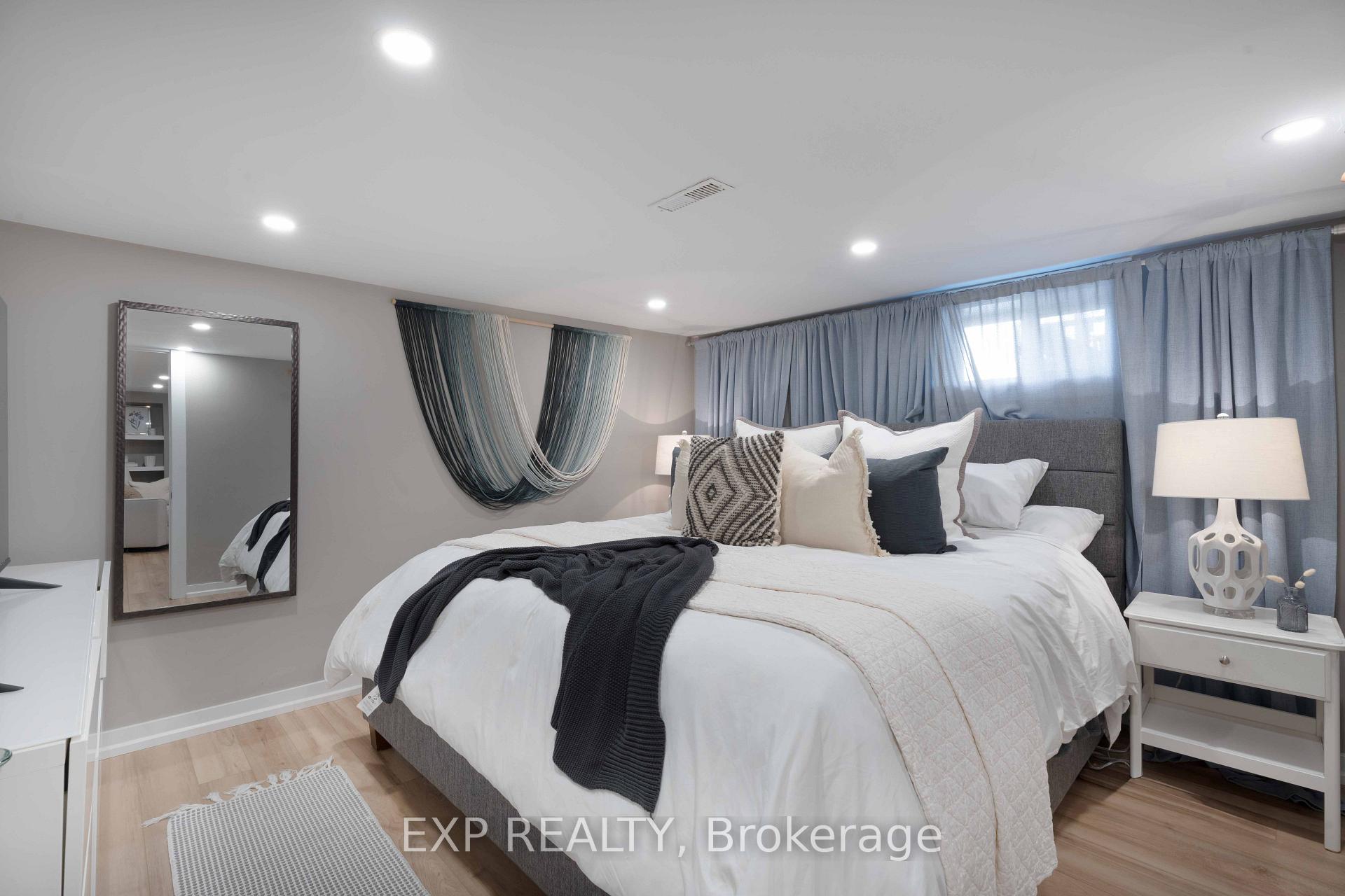 Photo 31 of 308 King Street E, Oshawa, O'Neill — HOMEH