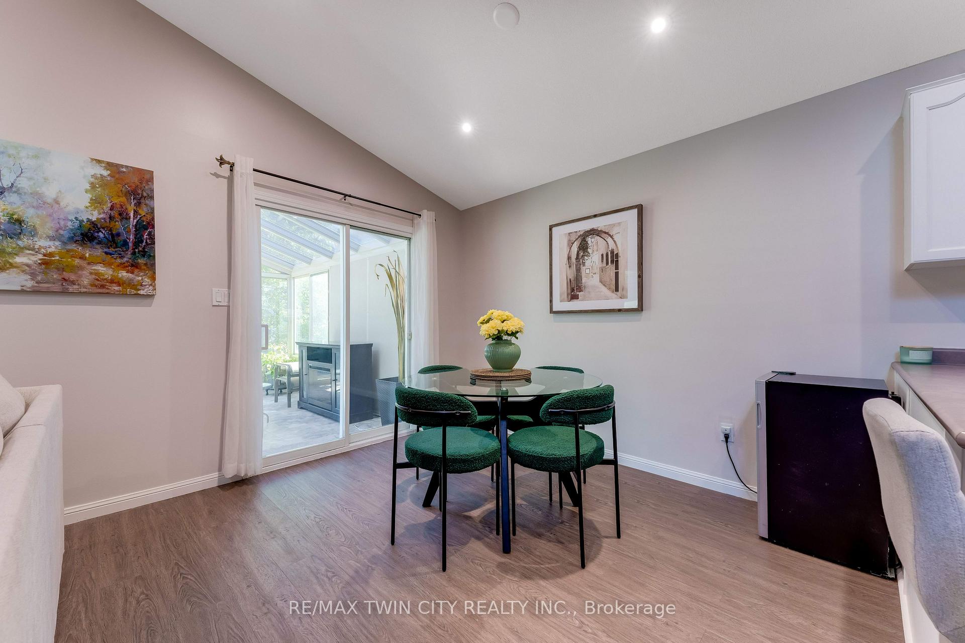 Photo 9 of 268 Keewatin Avenue, Kitchener, Grand River North — HOMEH