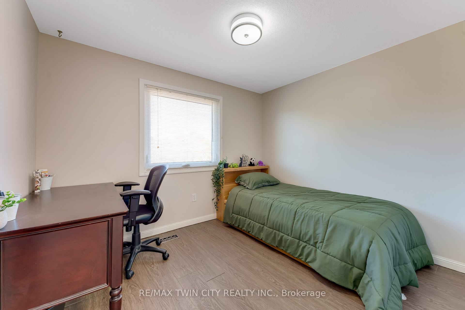 Photo 23 of 268 Keewatin Avenue, Kitchener, Grand River North — HOMEH