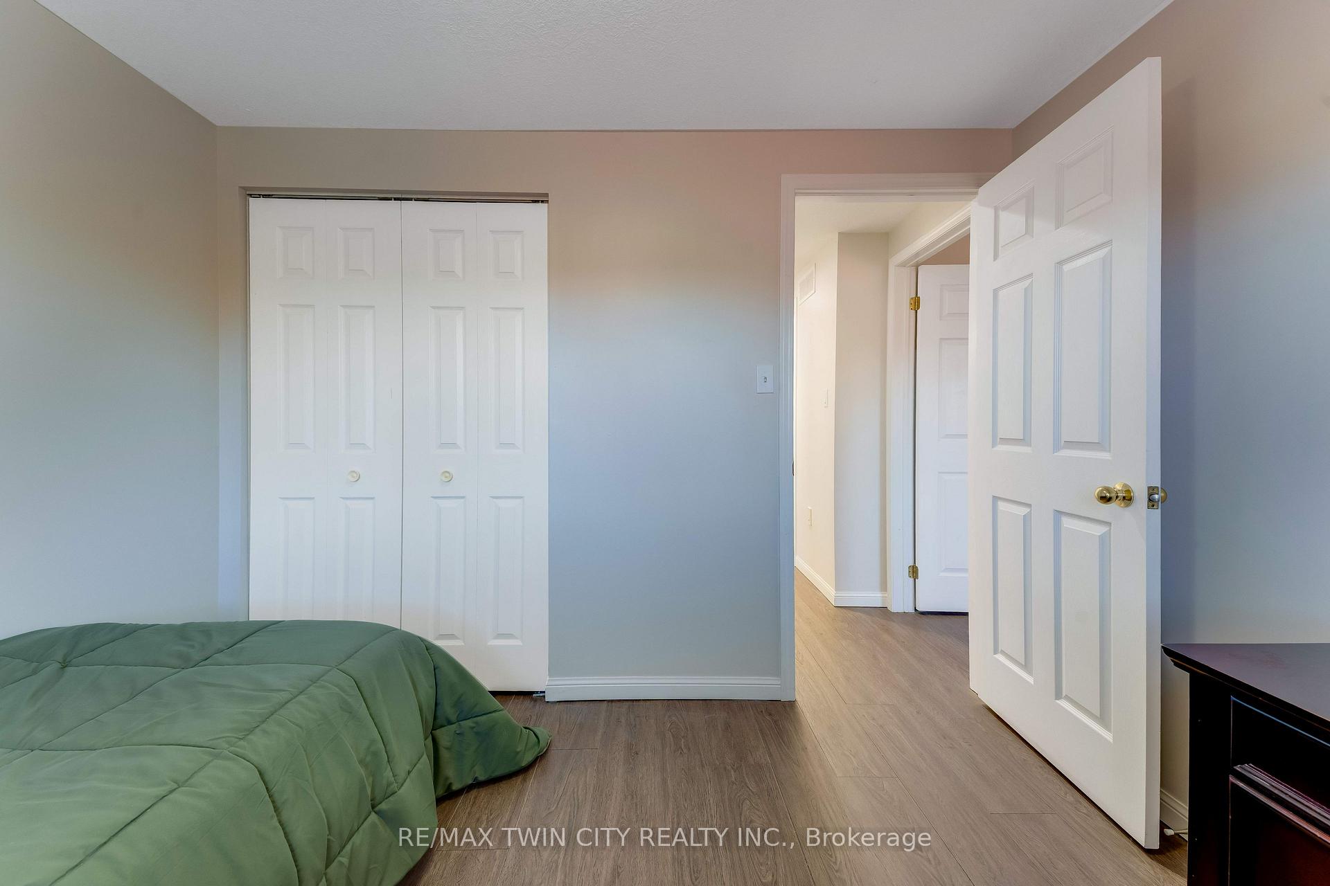 Photo 24 of 268 Keewatin Avenue, Kitchener, Grand River North — HOMEH