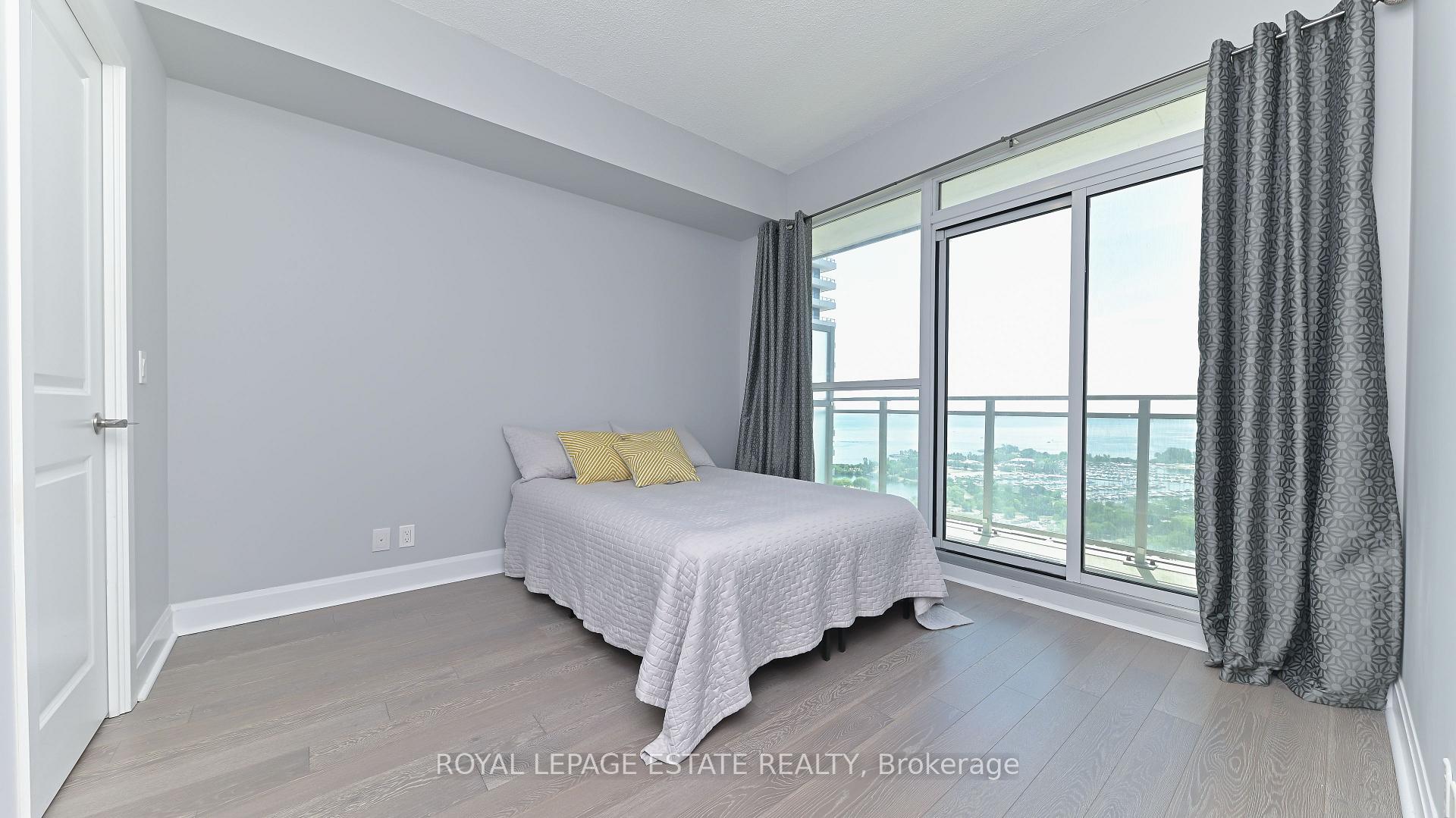Photo 11 of Unit 2901, 33 Shore Breeze Drive, Etobicoke, Mimico — HOMEH