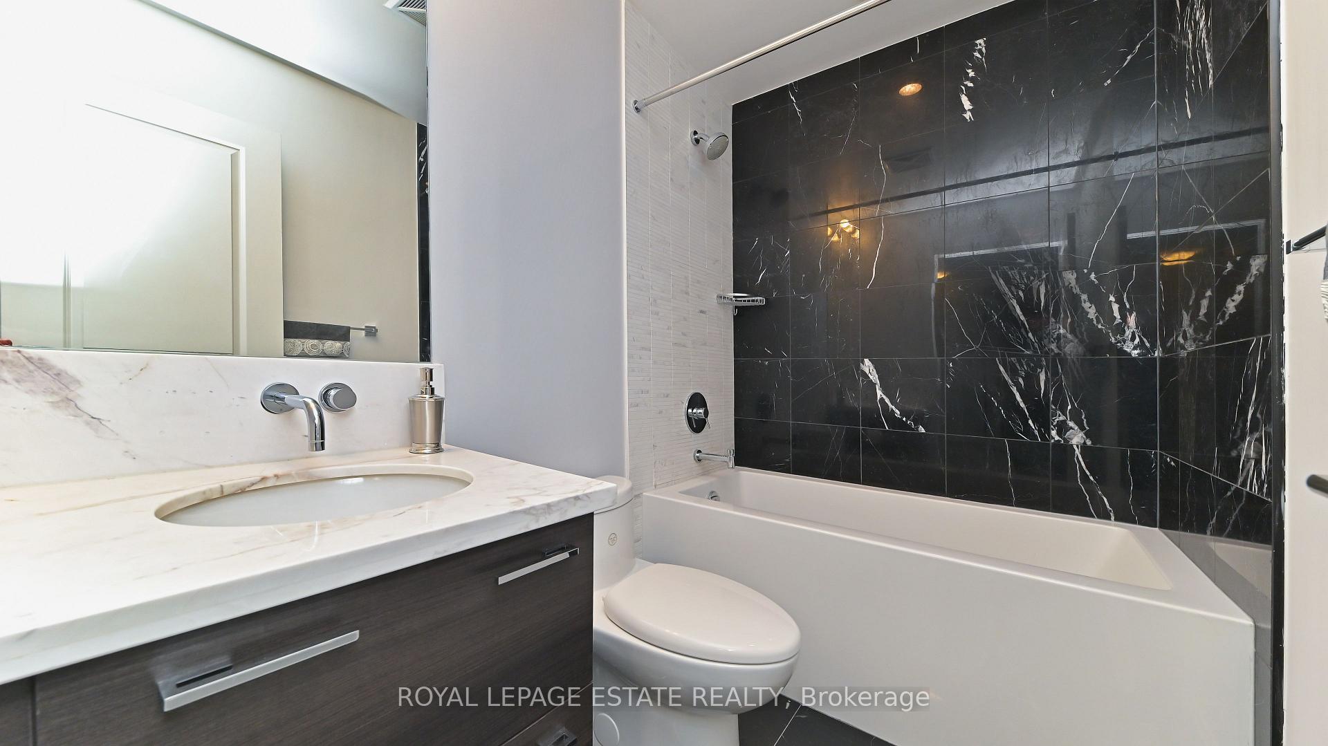 Photo 13 of Unit 2901, 33 Shore Breeze Drive, Etobicoke, Mimico — HOMEH