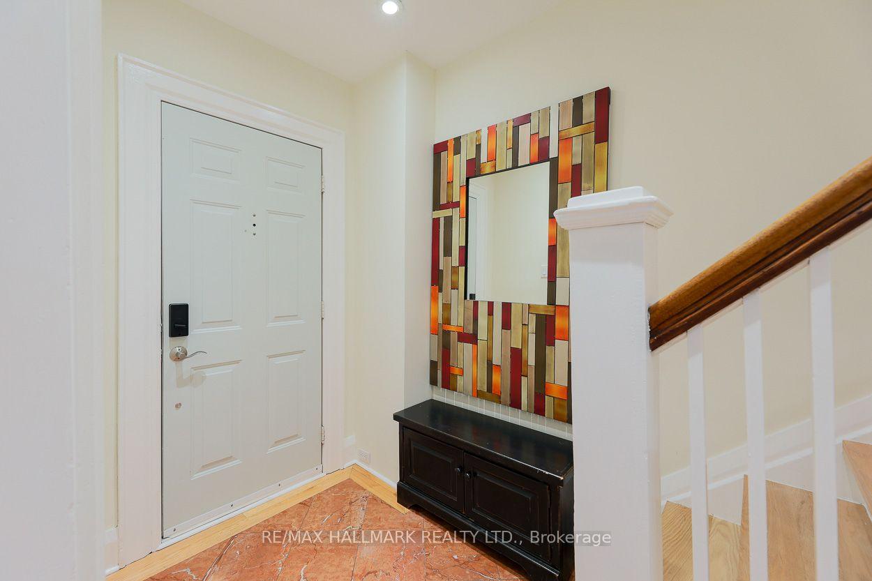 Photo 3 of 142 Hillsdale Avenue E, Toronto, Mount Pleasant West — HOMEH