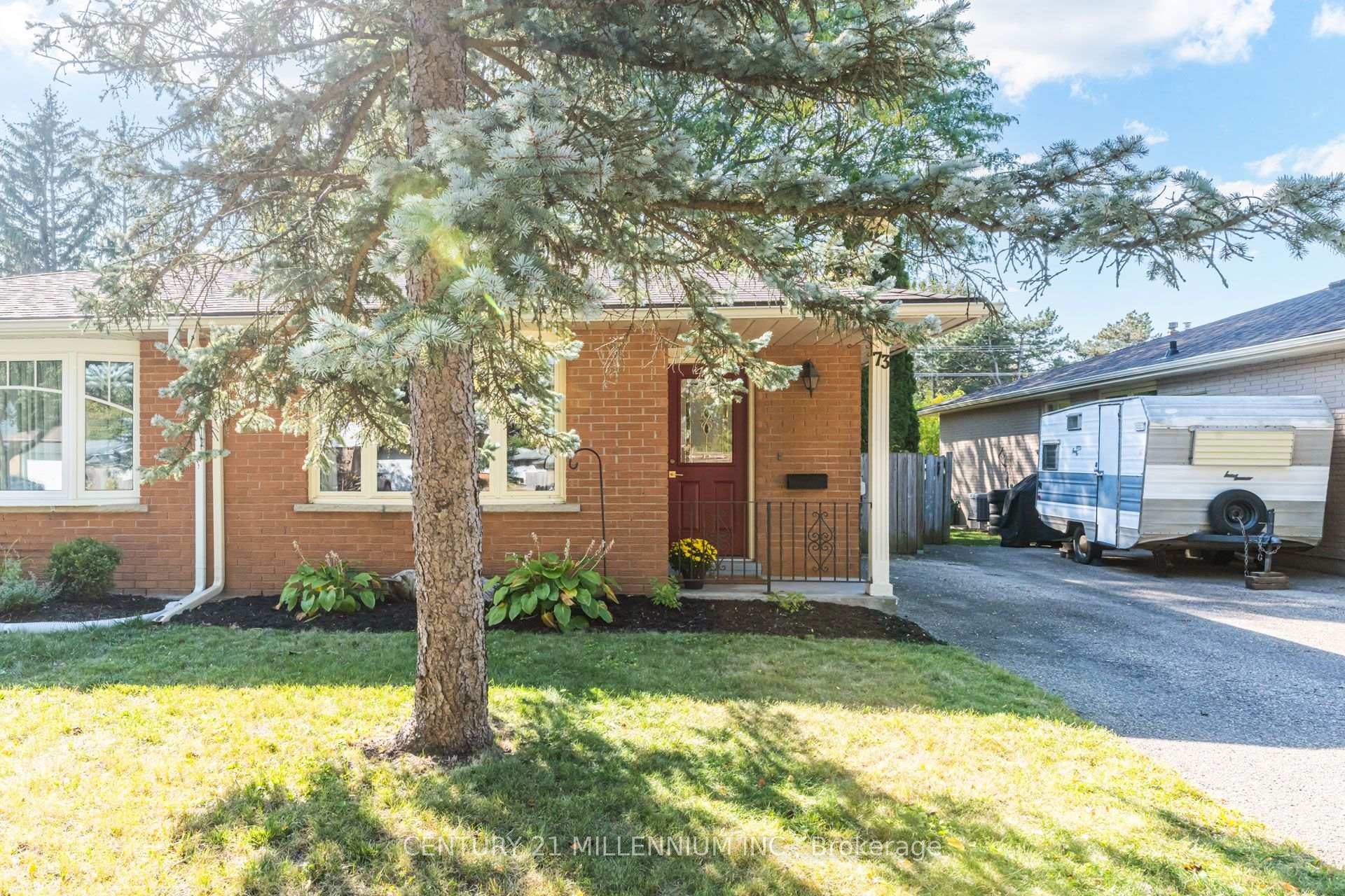 Photo 2 of 73 Baird Avenue, Kitchener, Heritage Park - Kitchener — HOMEH