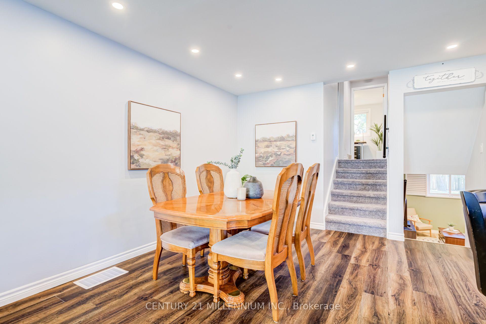 Photo 10 of 73 Baird Avenue, Kitchener, Heritage Park - Kitchener — HOMEH