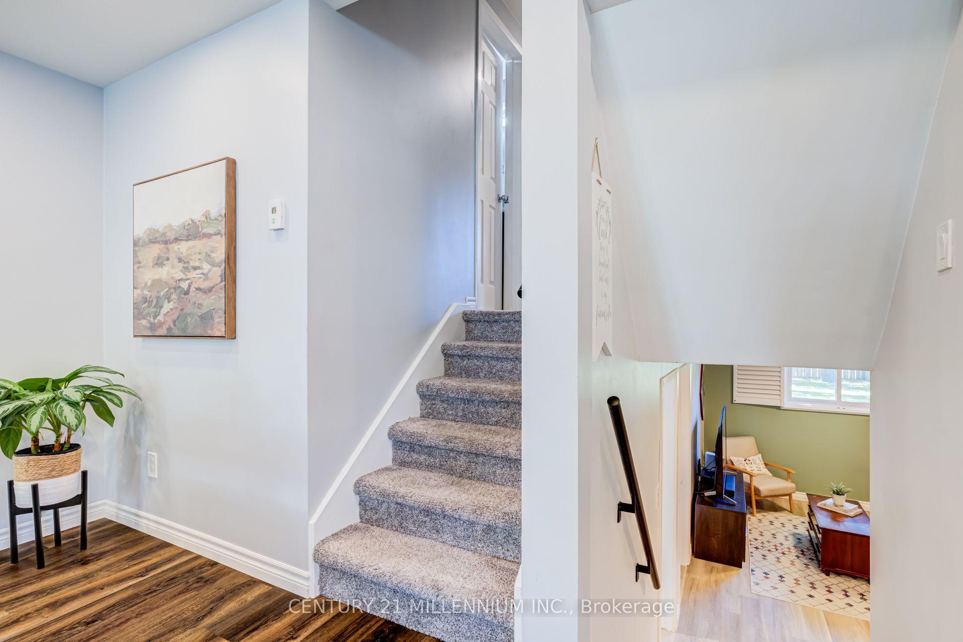 Photo 12 of 73 Baird Avenue, Kitchener, Heritage Park - Kitchener — HOMEH
