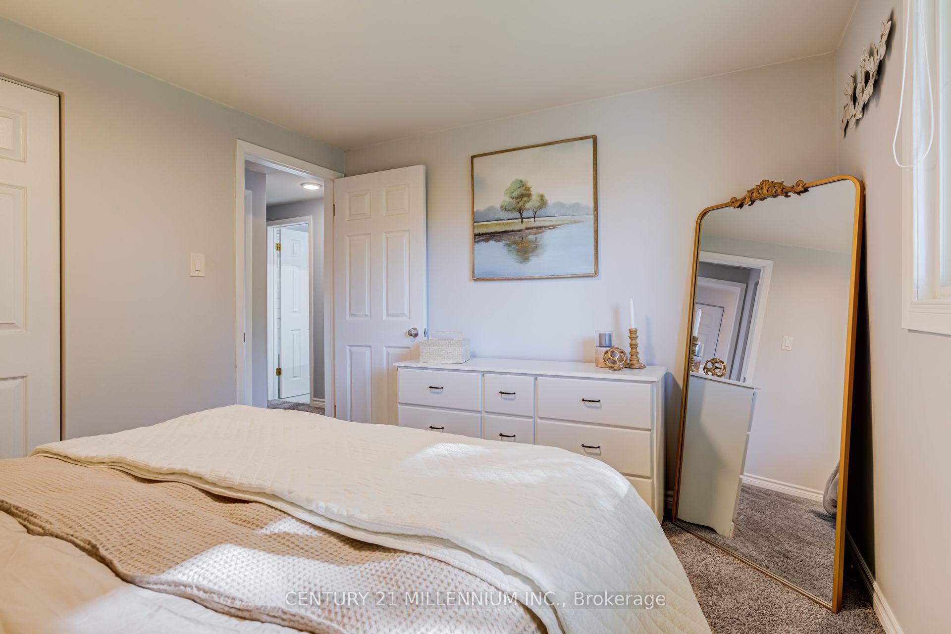 Photo 15 of 73 Baird Avenue, Kitchener, Heritage Park - Kitchener — HOMEH