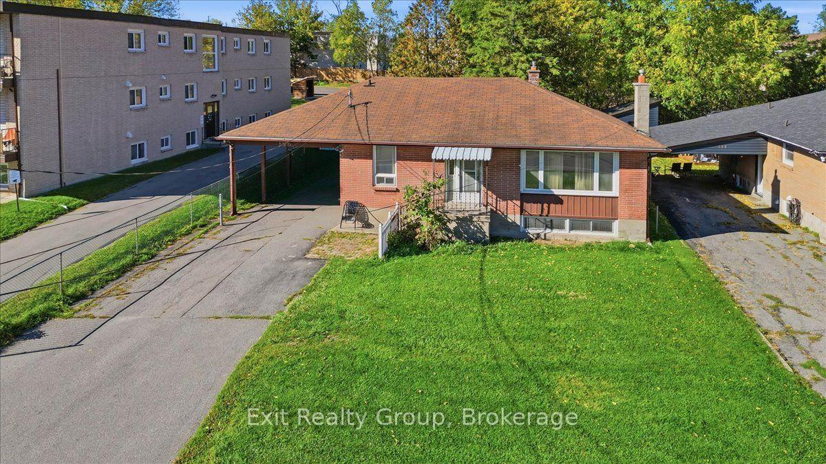 Photo of 196 Yeomans Street