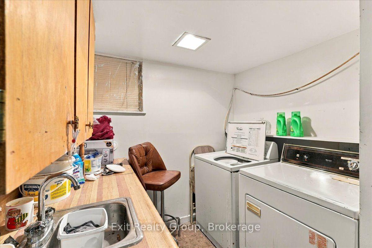 Photo 13 of 196 Yeomans Street, Belleville, Belleville Ward — HOMEH