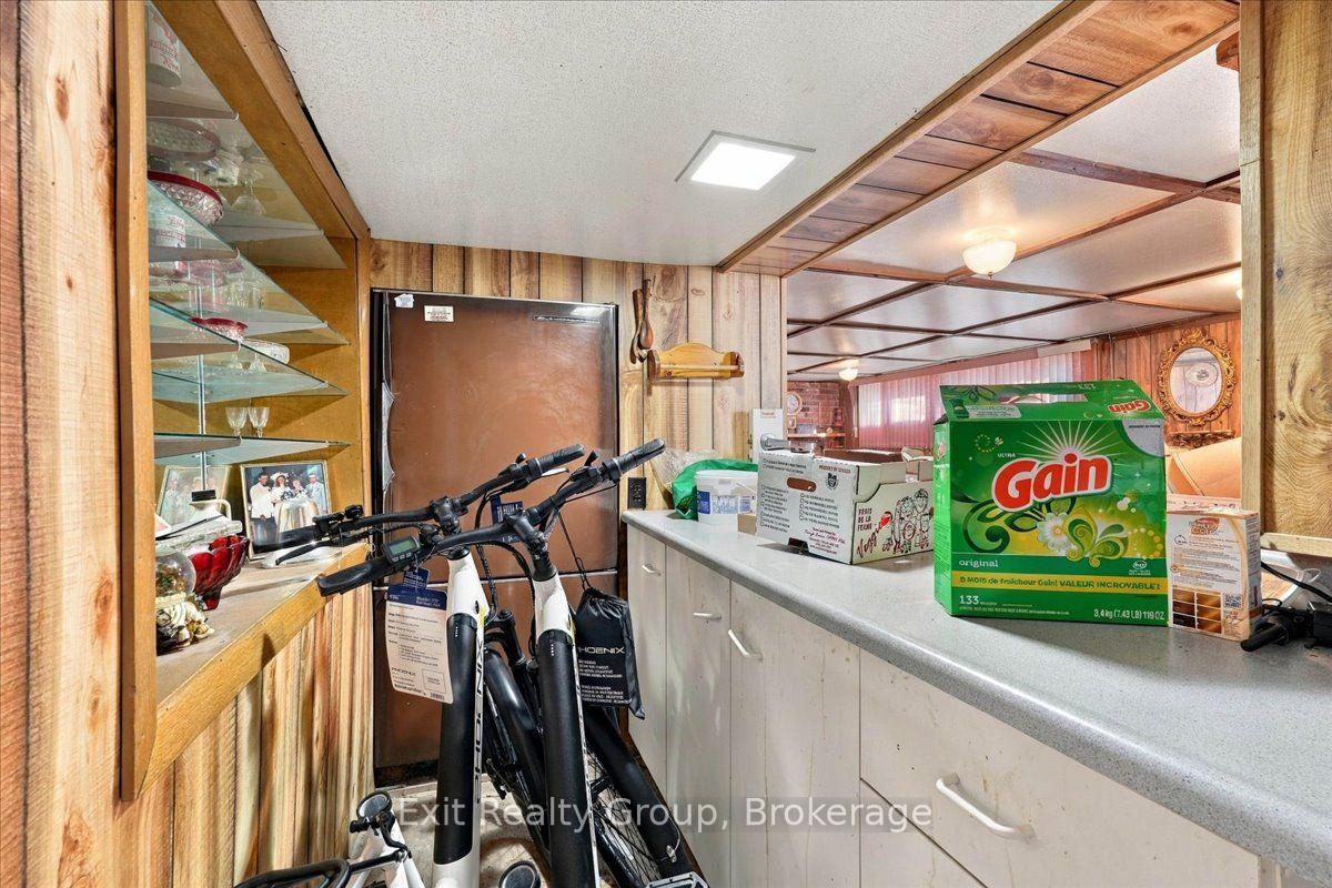 Photo 28 of 196 Yeomans Street, Belleville, Belleville Ward — HOMEH
