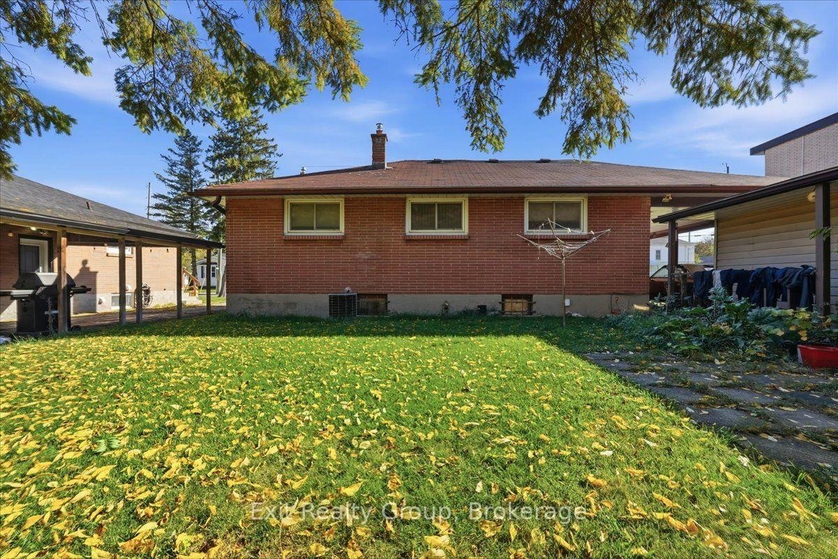 Photo 31 of 196 Yeomans Street, Belleville, Belleville Ward — HOMEH