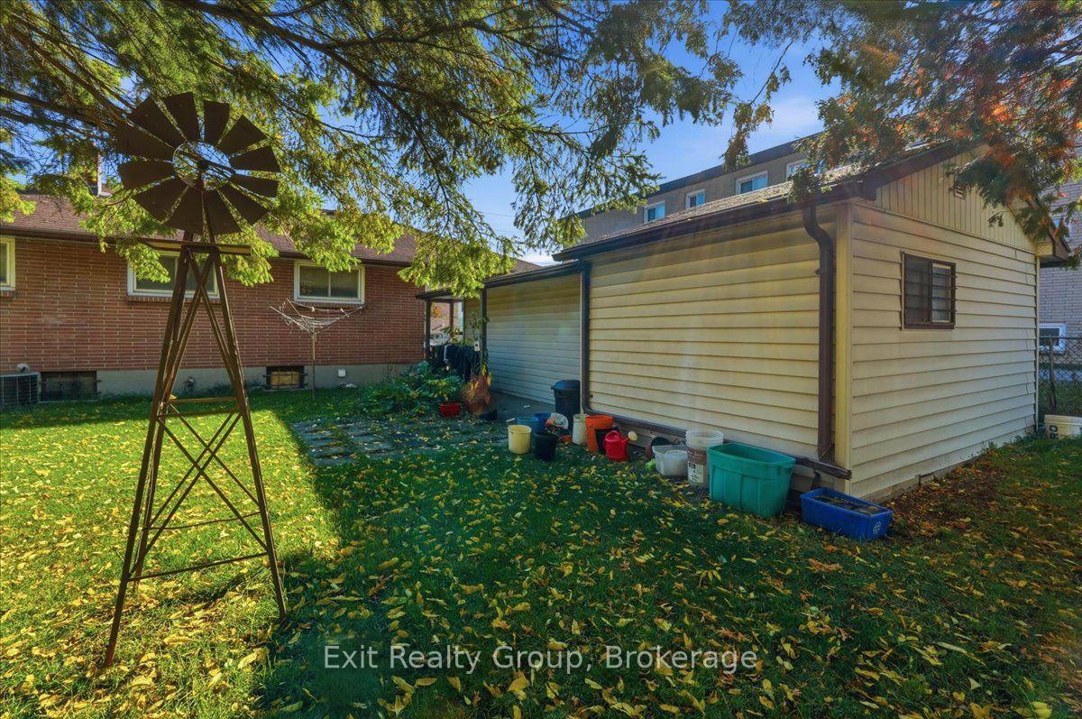 Photo 34 of 196 Yeomans Street, Belleville, Belleville Ward — HOMEH