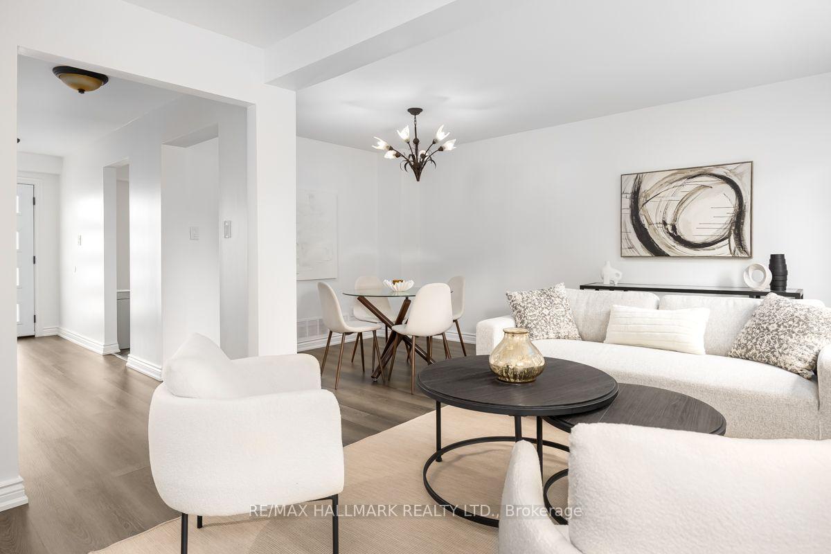 Photo 6 of 44 Michael Drive, Richmond Hill, North Richvale — HOMEH