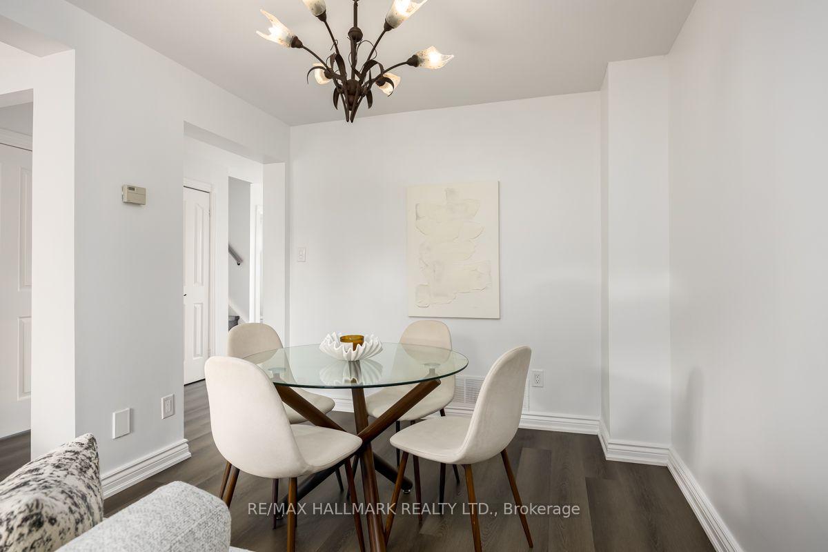 Photo 8 of 44 Michael Drive, Richmond Hill, North Richvale — HOMEH