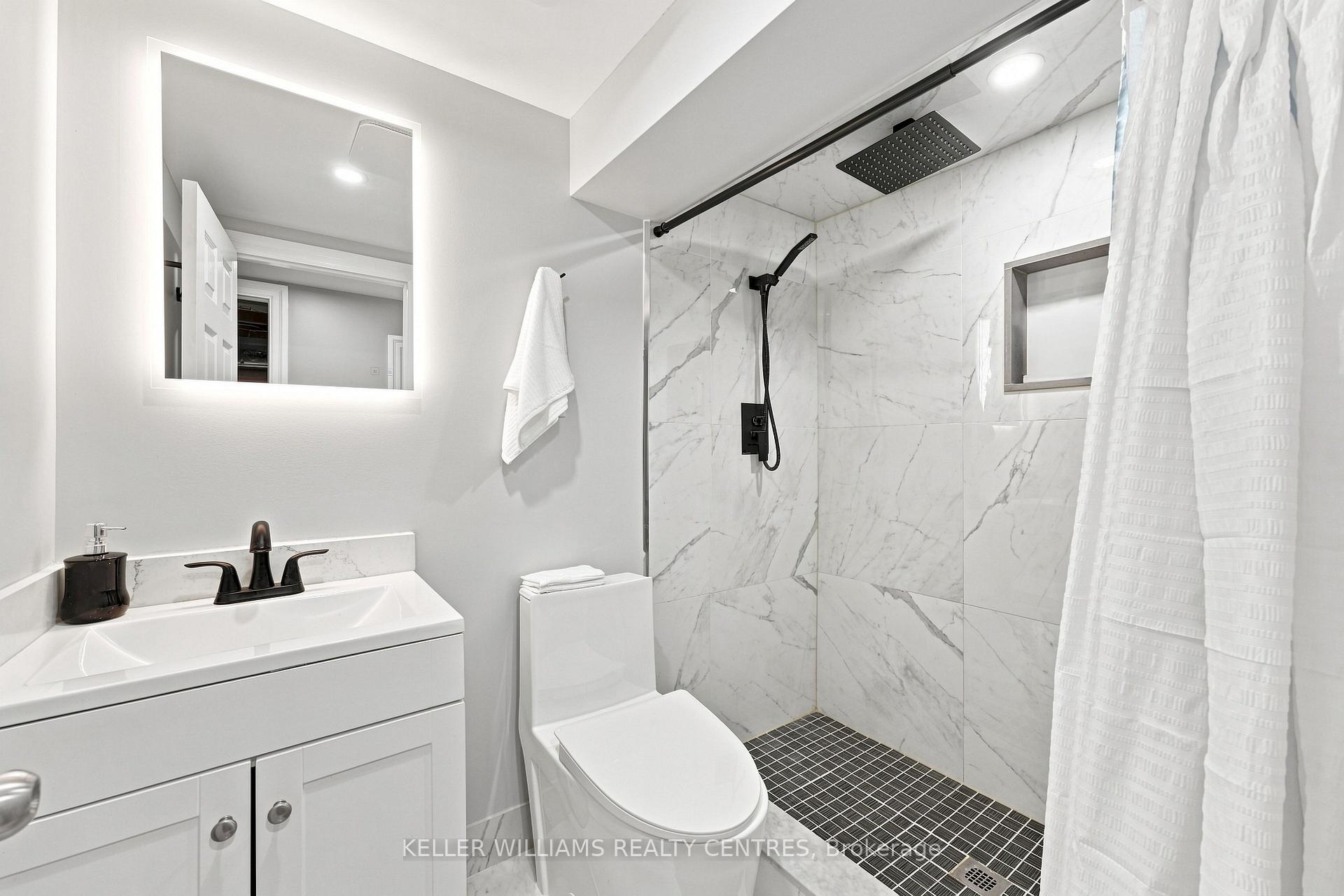 Photo 25 of 36 Chaucer Crescent, Barrie, Letitia Heights — HOMEH