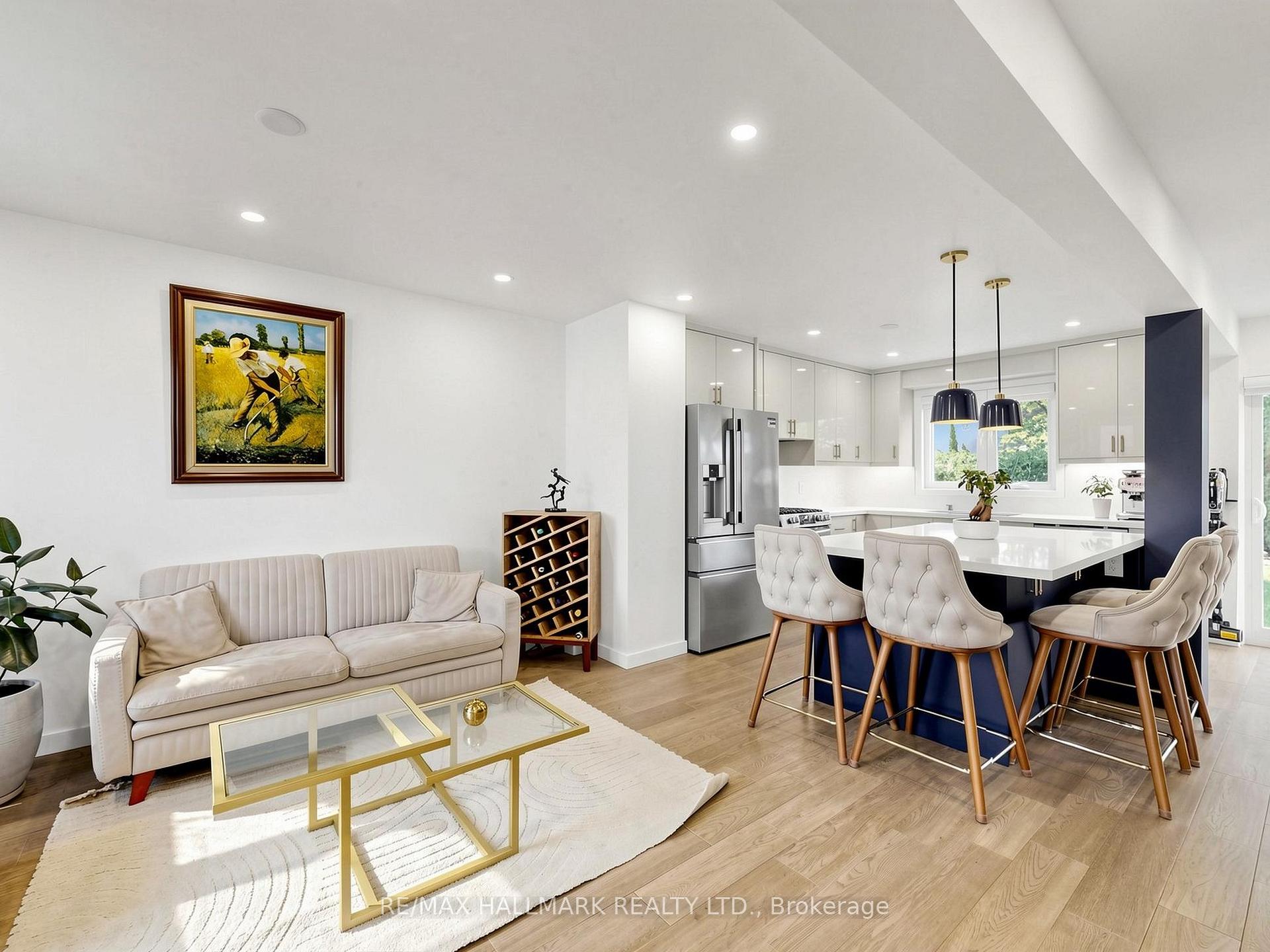 Photo of 400 Handley Crescent