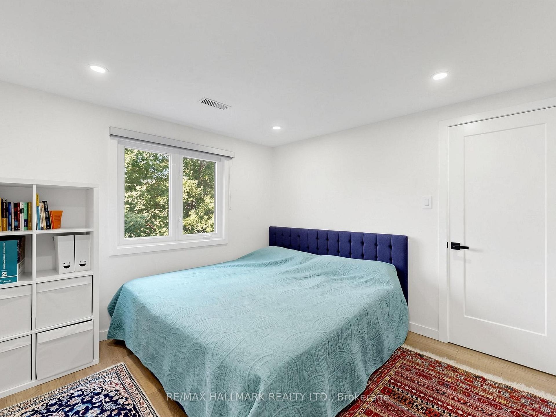 Photo 28 of 400 Handley Crescent, Newmarket, Central Newmarket — HOMEH