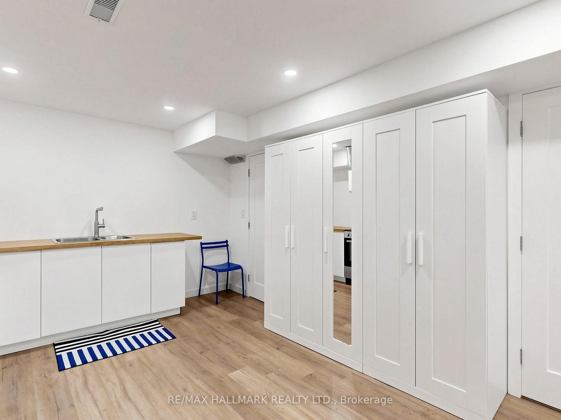 Photo 32 of 400 Handley Crescent, Newmarket, Central Newmarket — HOMEH