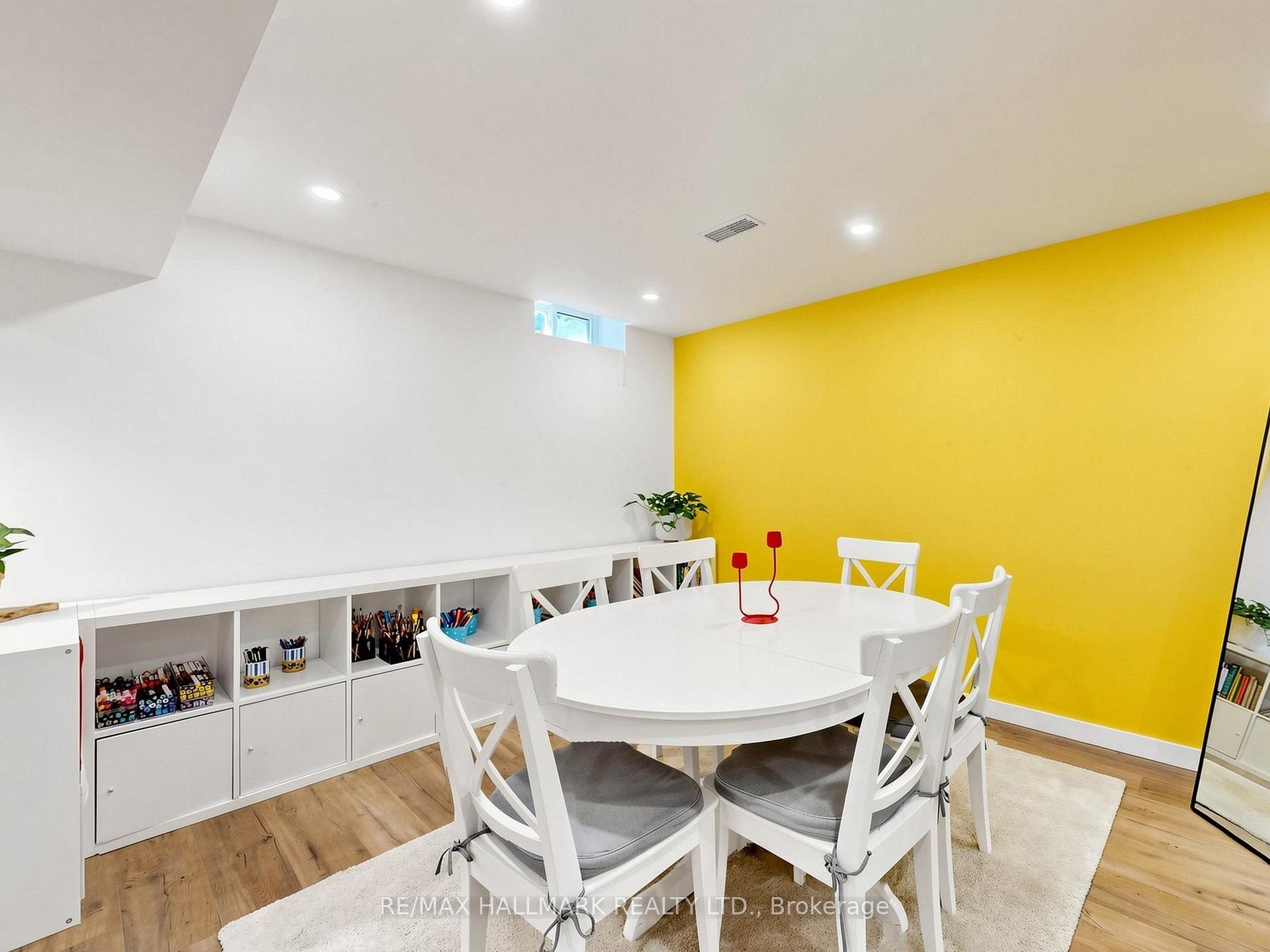 Photo 34 of 400 Handley Crescent, Newmarket, Central Newmarket — HOMEH