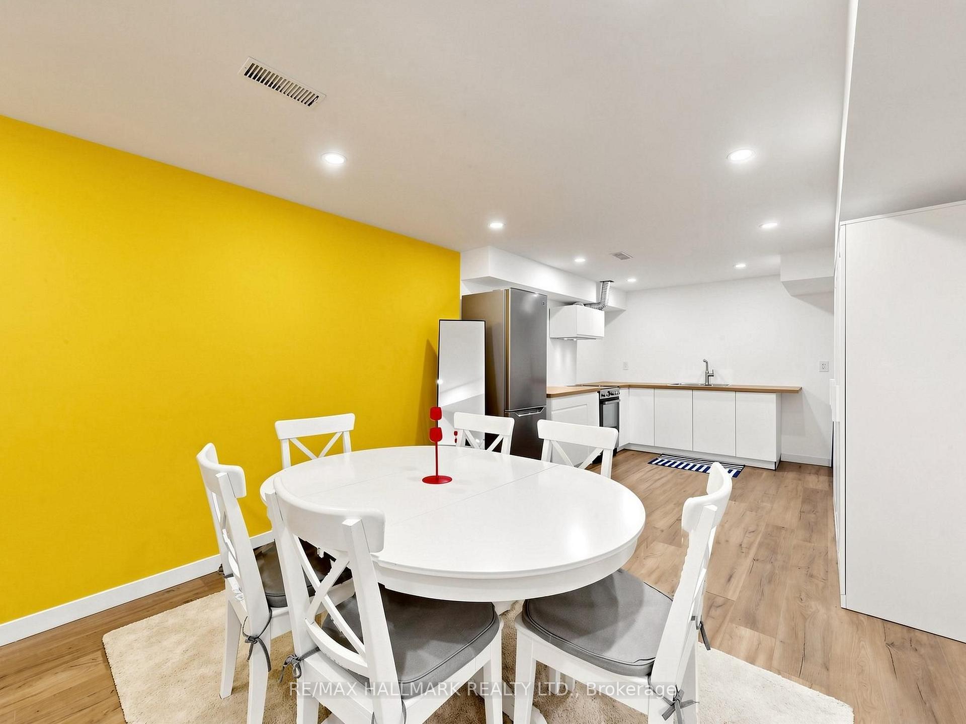 Photo 36 of 400 Handley Crescent, Newmarket, Central Newmarket — HOMEH