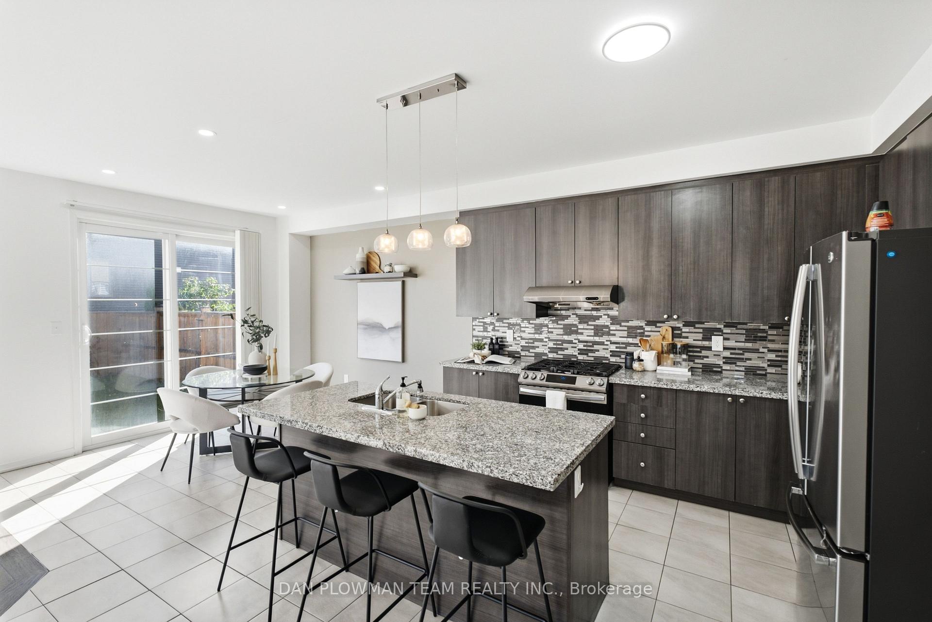 Photo 17 of 2560 Bandsman Crescent, Oshawa, Windfields — HOMEH