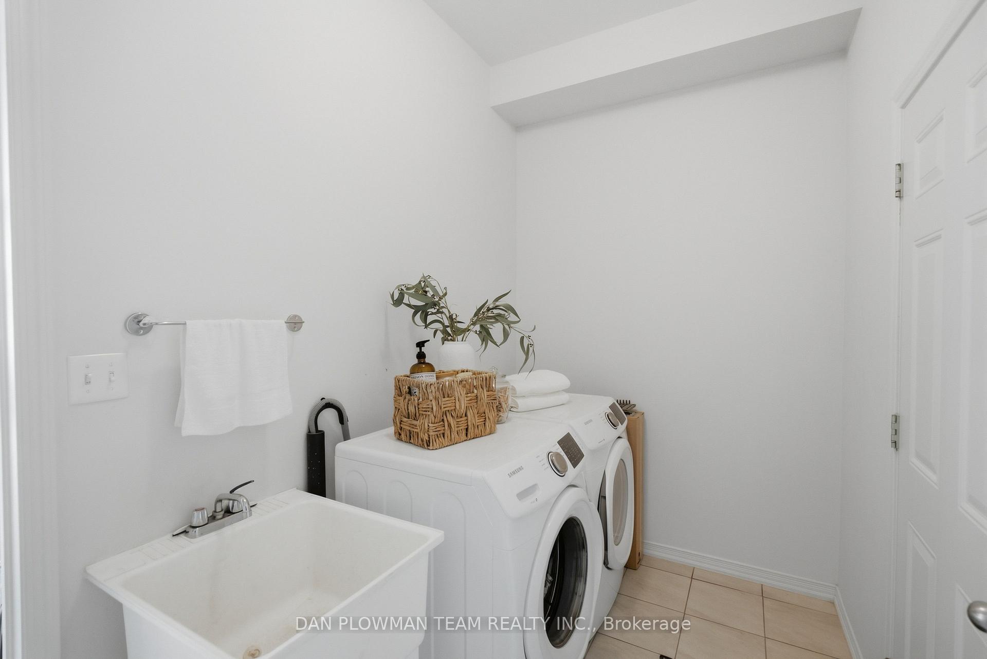 Photo 41 of 2560 Bandsman Crescent, Oshawa, Windfields — HOMEH
