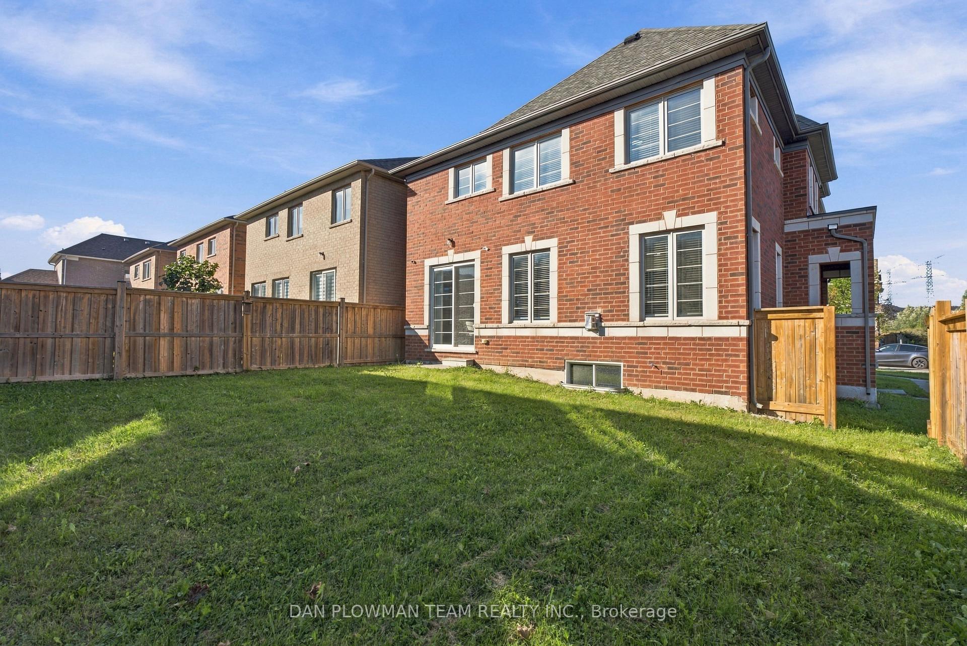 Photo 44 of 2560 Bandsman Crescent, Oshawa, Windfields — HOMEH