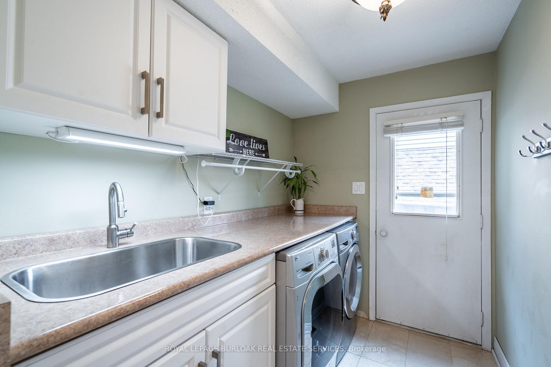Photo 23 of 2445 Cavendish Drive, Burlington, Brant Hills — HOMEH