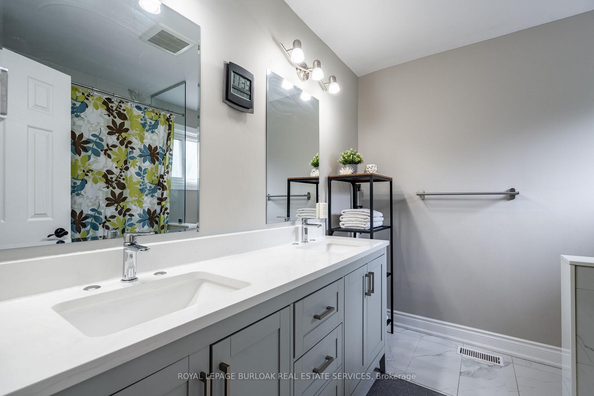 Photo 9 of 2445 Cavendish Drive, Burlington, Brant Hills — HOMEH
