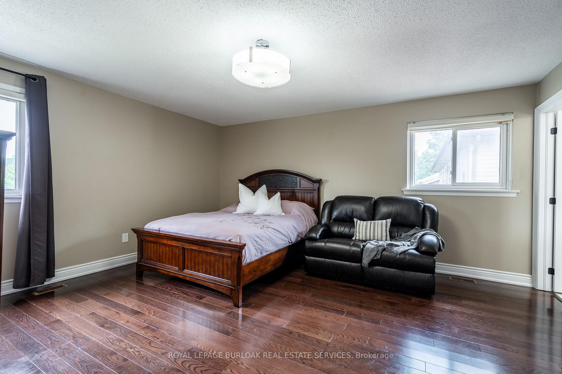 Photo 37 of 2445 Cavendish Drive, Burlington, Brant Hills — HOMEH