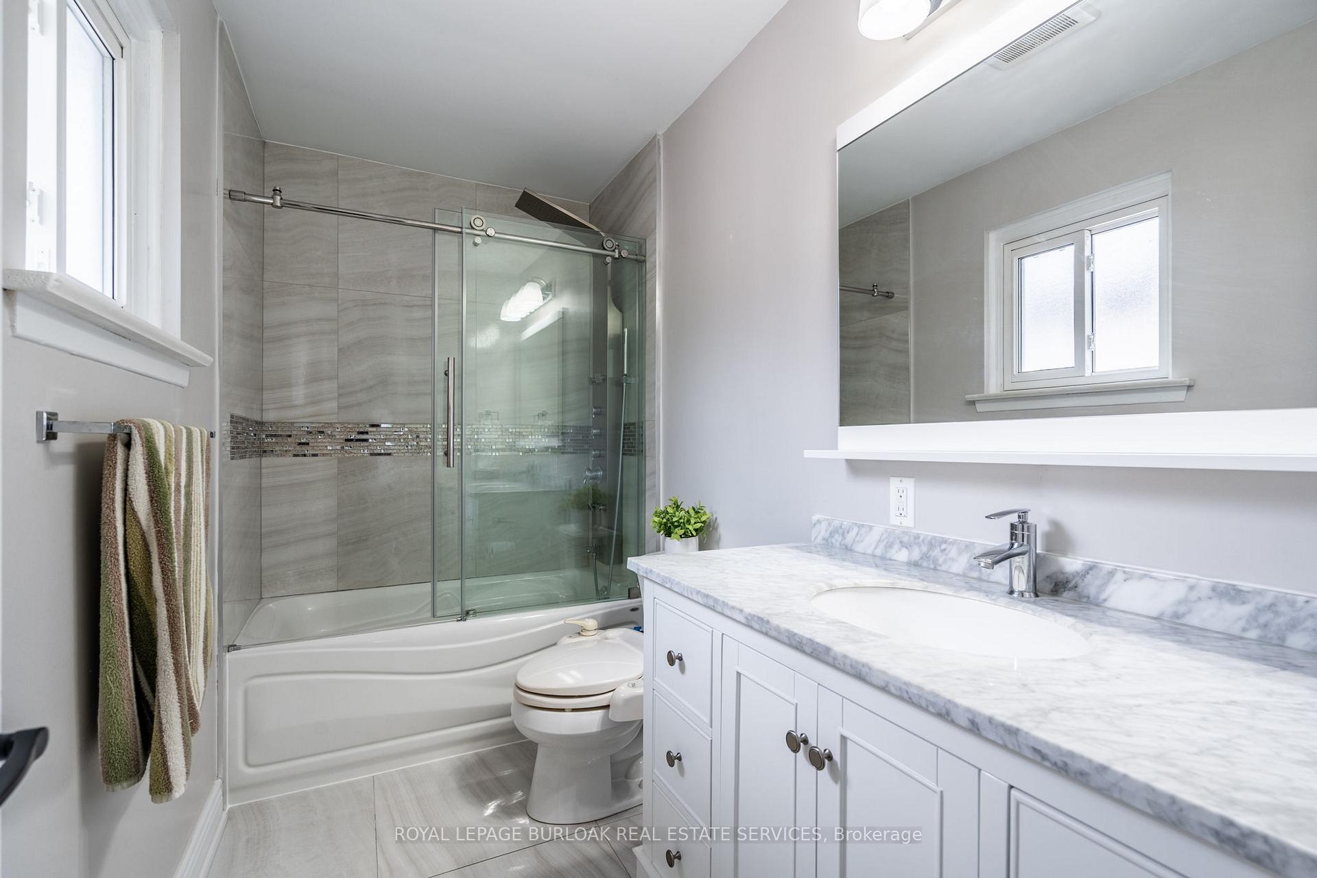 Photo 40 of 2445 Cavendish Drive, Burlington, Brant Hills — HOMEH