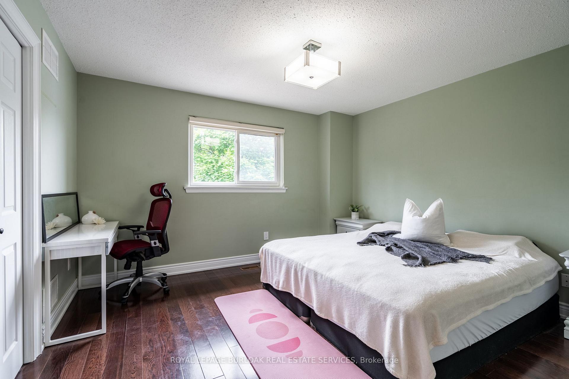 Photo 24 of 2445 Cavendish Drive, Burlington, Brant Hills — HOMEH