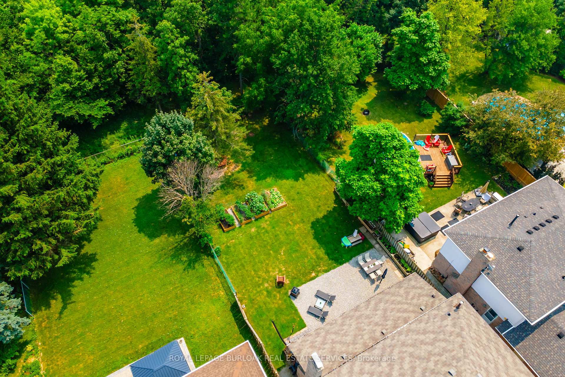 Photo 32 of 2445 Cavendish Drive, Burlington, Brant Hills — HOMEH