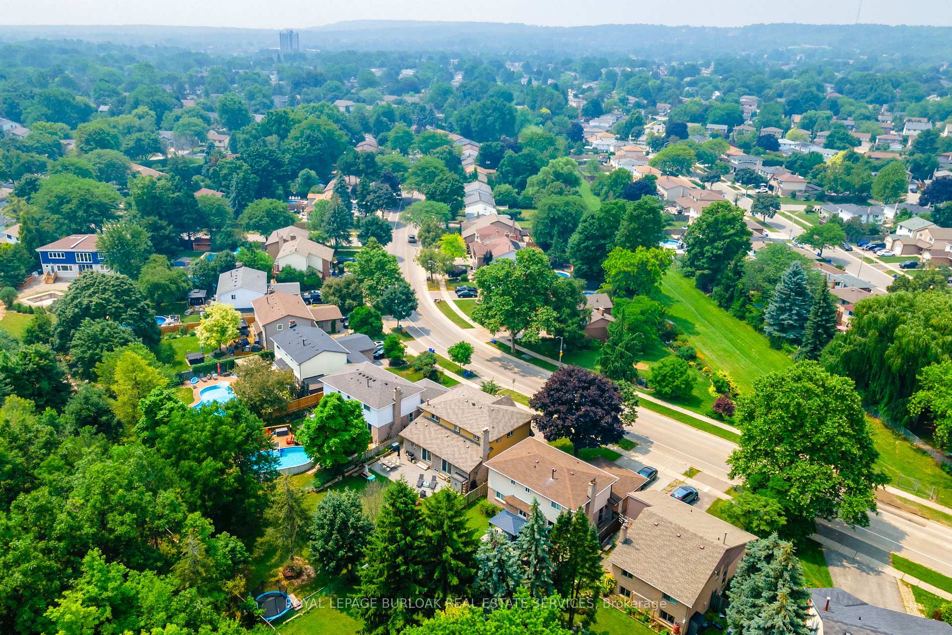 Photo 31 of 2445 Cavendish Drive, Burlington, Brant Hills — HOMEH
