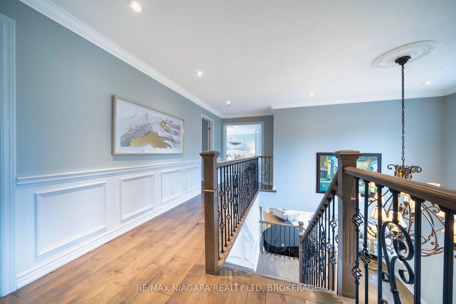 Photo 25 of 2 Aitken Circle, Markham, Unionville — HOMEH