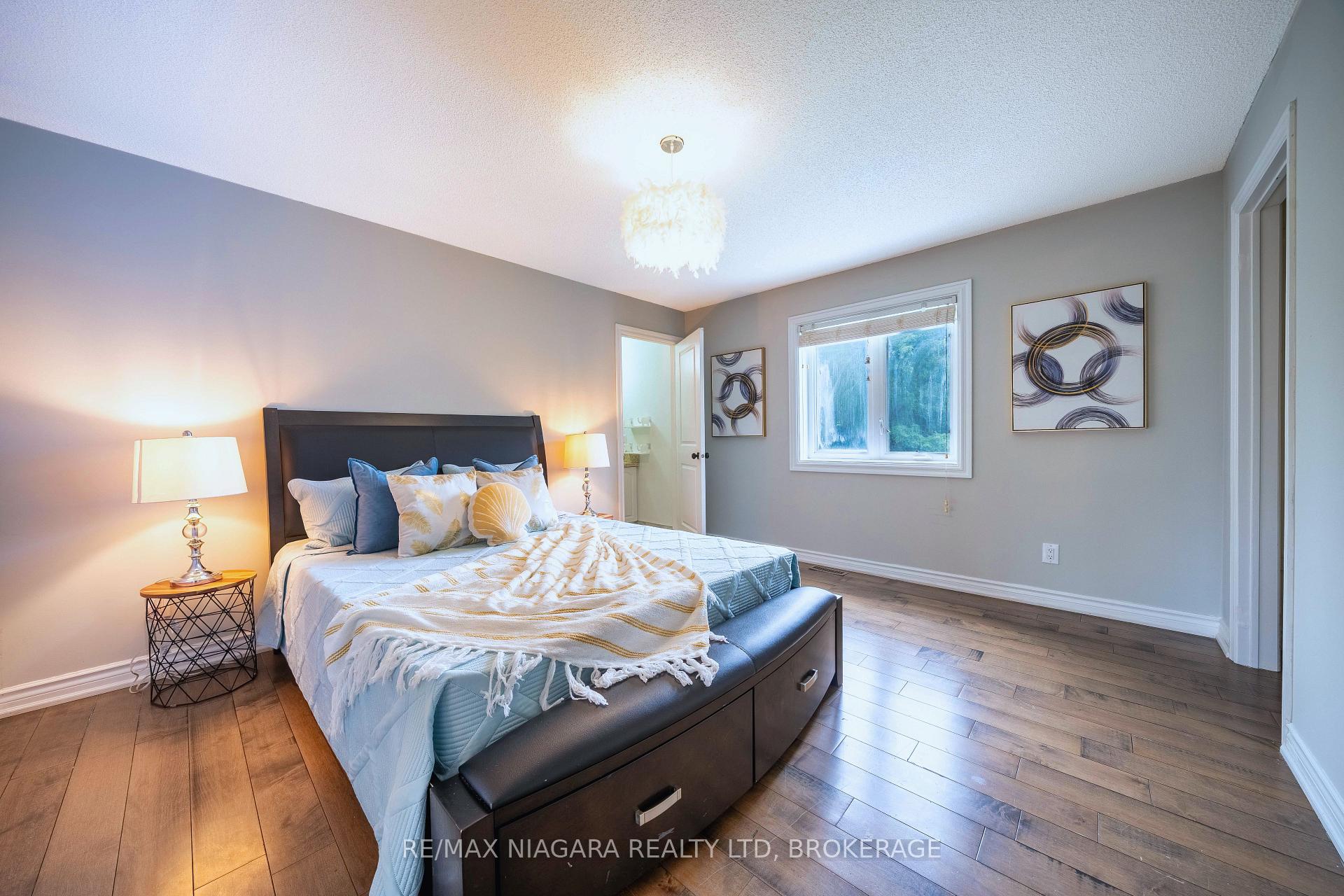 Photo 27 of 2 Aitken Circle, Markham, Unionville — HOMEH