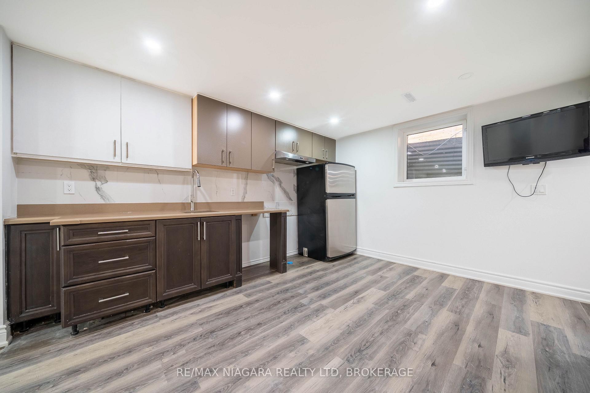 Photo 37 of 2 Aitken Circle, Markham, Unionville — HOMEH