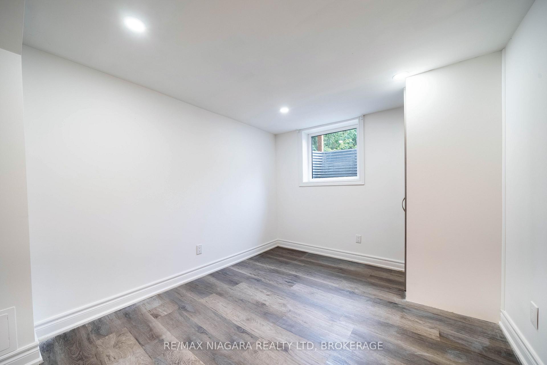 Photo 38 of 2 Aitken Circle, Markham, Unionville — HOMEH