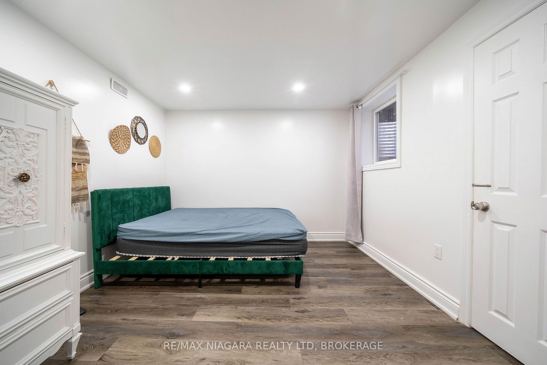 Photo 41 of 2 Aitken Circle, Markham, Unionville — HOMEH