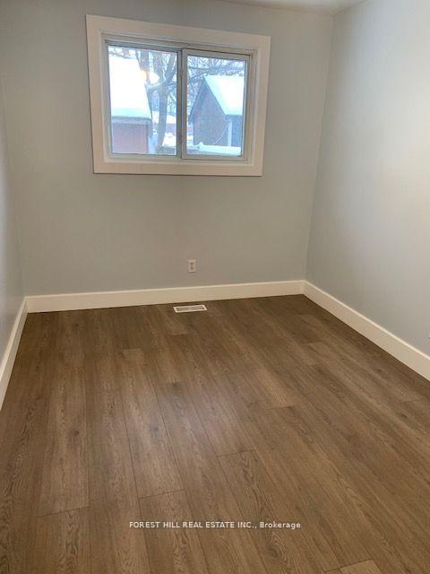 Photo 6 of 30 Bernick Drive, Barrie, Grove East — HOMEH