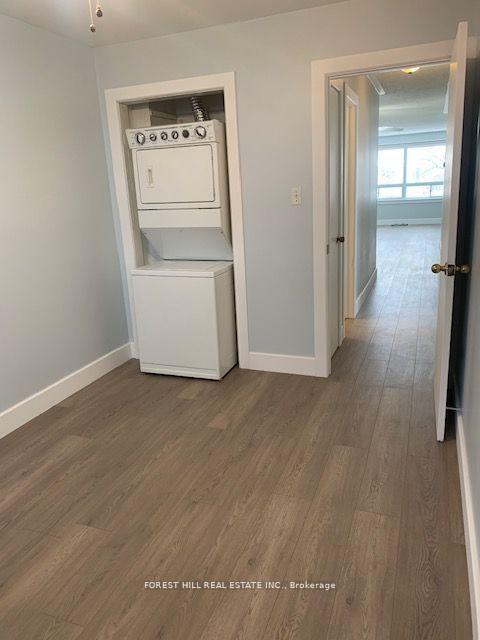 Photo 7 of 30 Bernick Drive, Barrie, Grove East — HOMEH