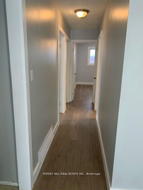 Photo 8 of 30 Bernick Drive, Barrie, Grove East — HOMEH