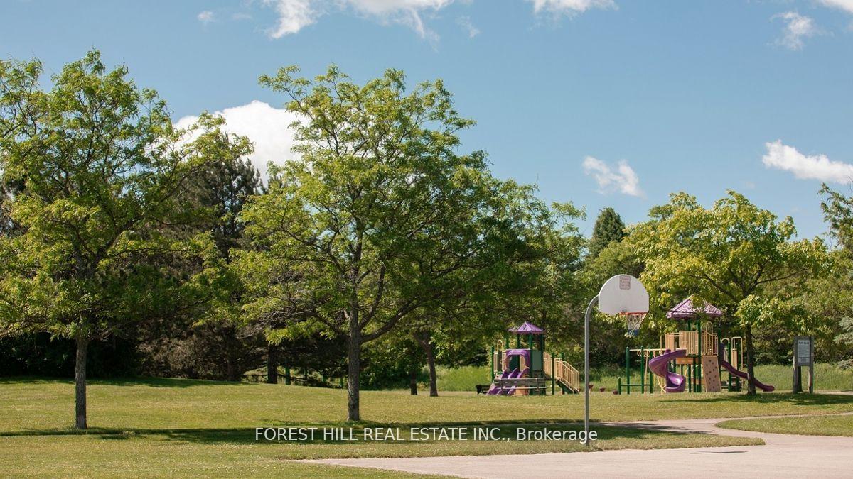 Photo 14 of 30 Bernick Drive, Barrie, Grove East — HOMEH