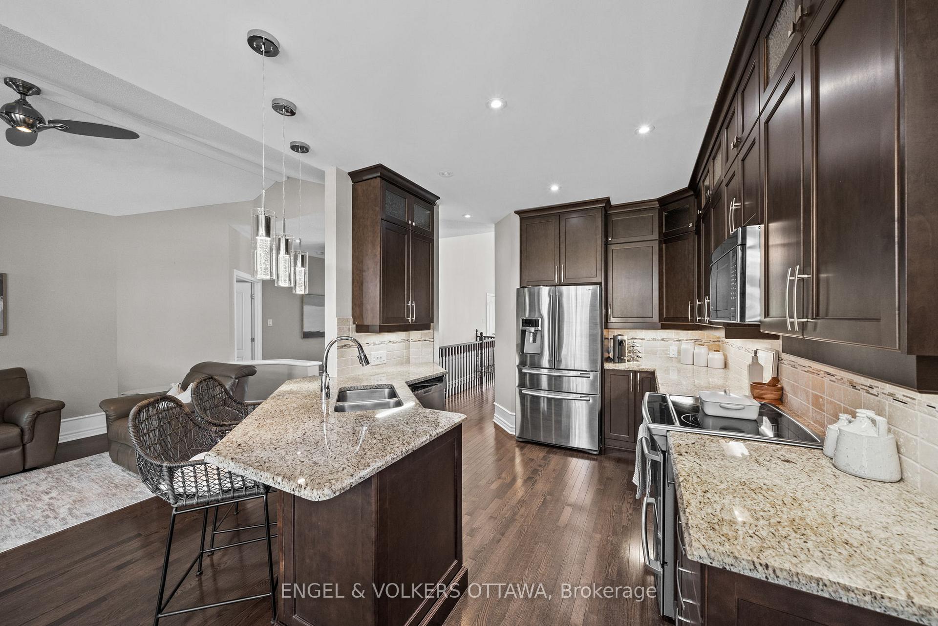 Photo 16 of 112 Equinelle Drive, North Grenville, North Grenville Twp (Kemptville South) — HOMEH