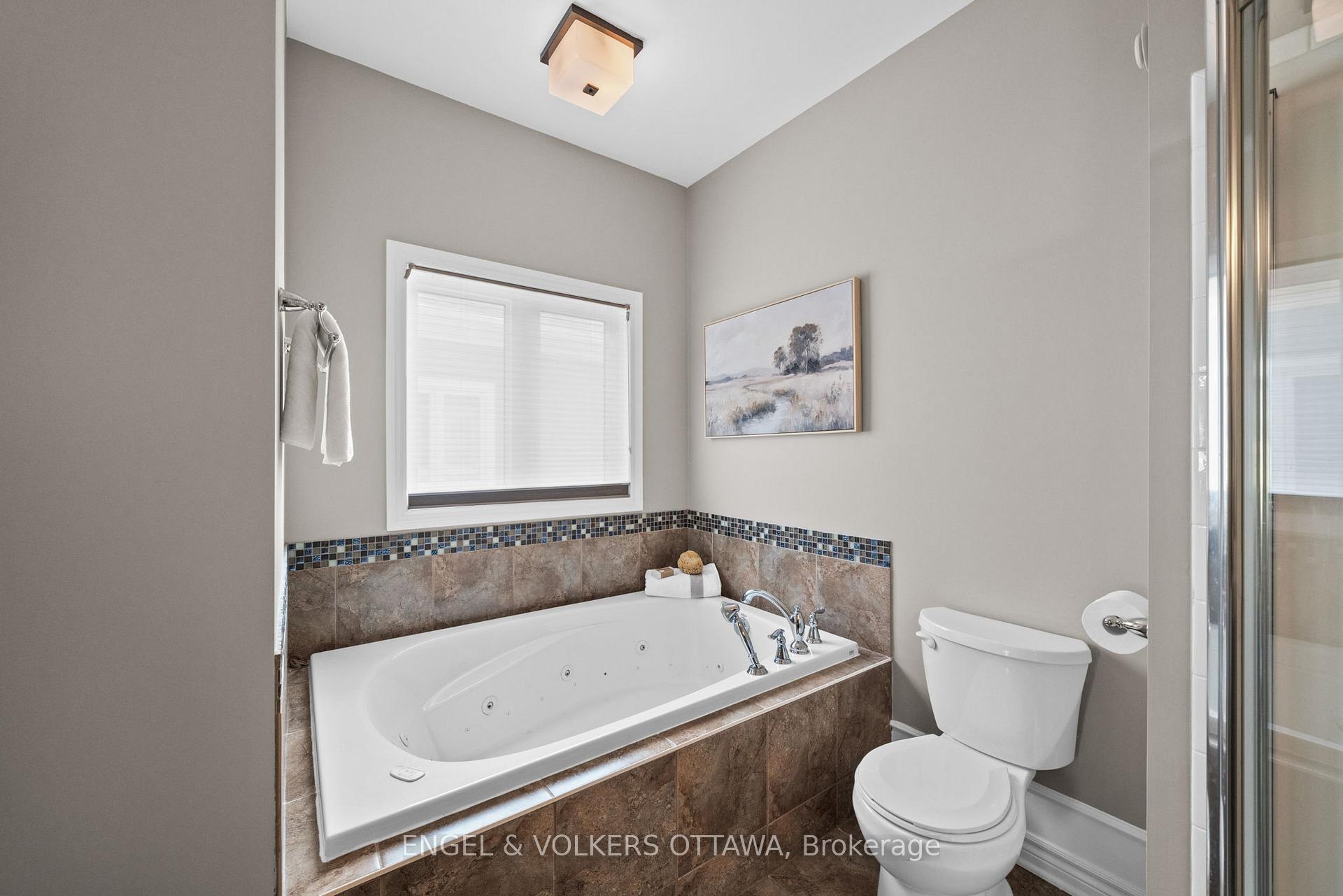 Photo 23 of 112 Equinelle Drive, North Grenville, North Grenville Twp (Kemptville South) — HOMEH