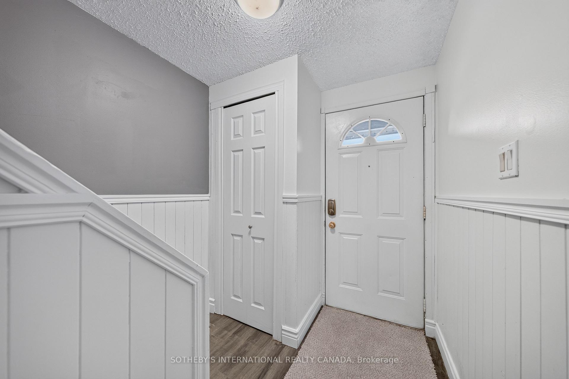Photo 7 of Unit D, 164 Henry Street, Brantford, Braneida Industrial Park — HOMEH