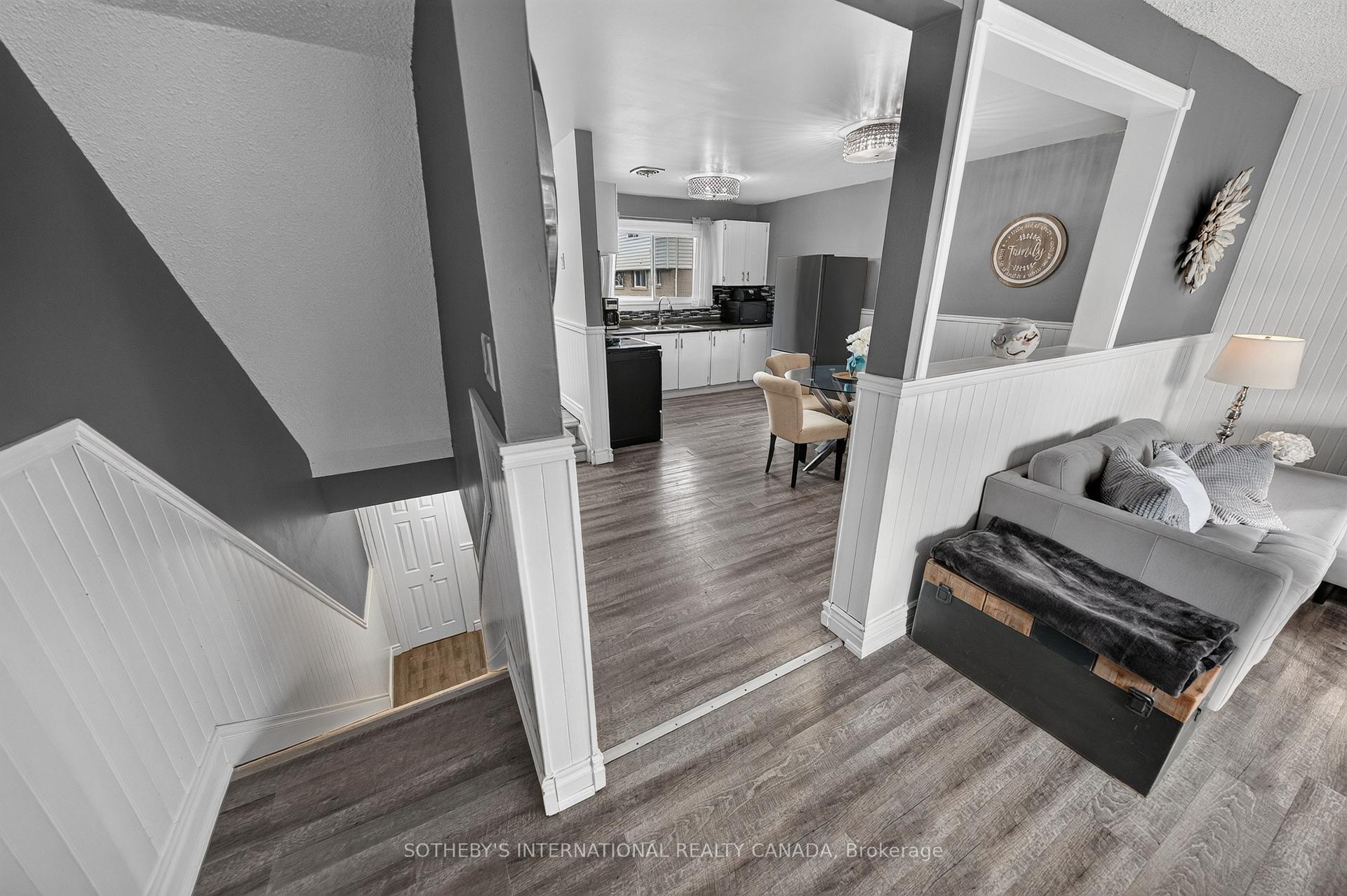 Photo 9 of Unit D, 164 Henry Street, Brantford, Braneida Industrial Park — HOMEH