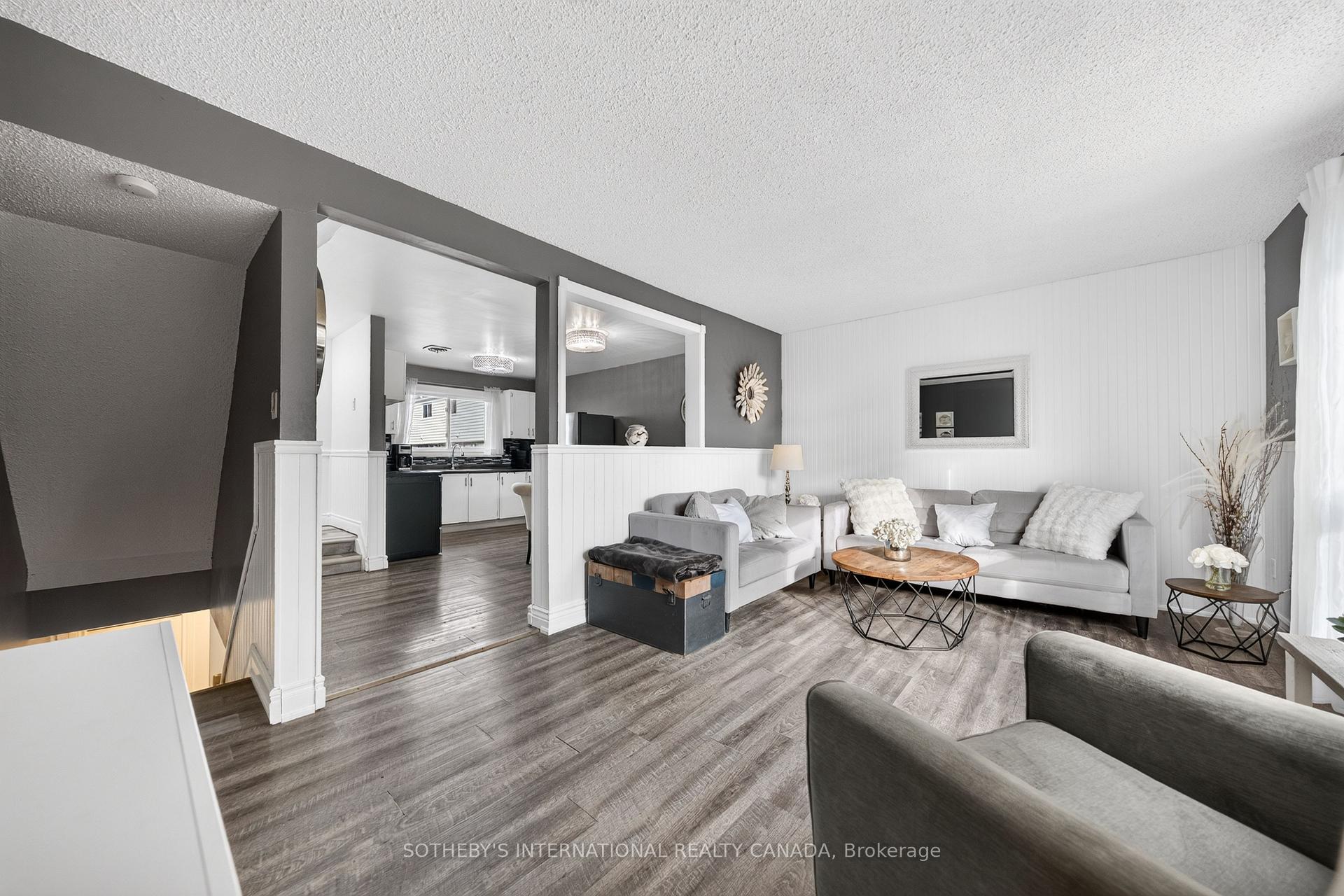 Photo 12 of Unit D, 164 Henry Street, Brantford, Braneida Industrial Park — HOMEH
